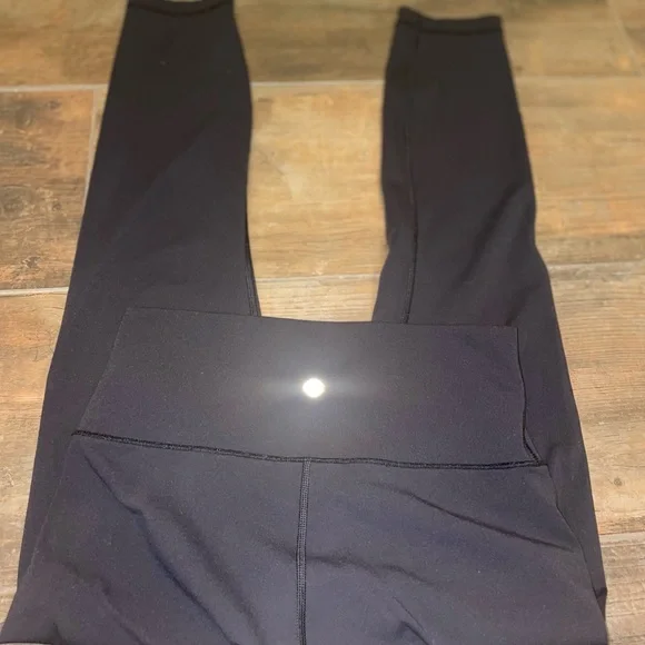 lululemon athletica, Align leggings, size 6 - Picture 4 of 5
